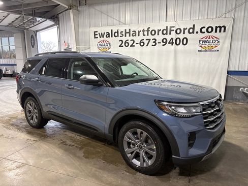 New 2026 Ford Explorer Active image 2