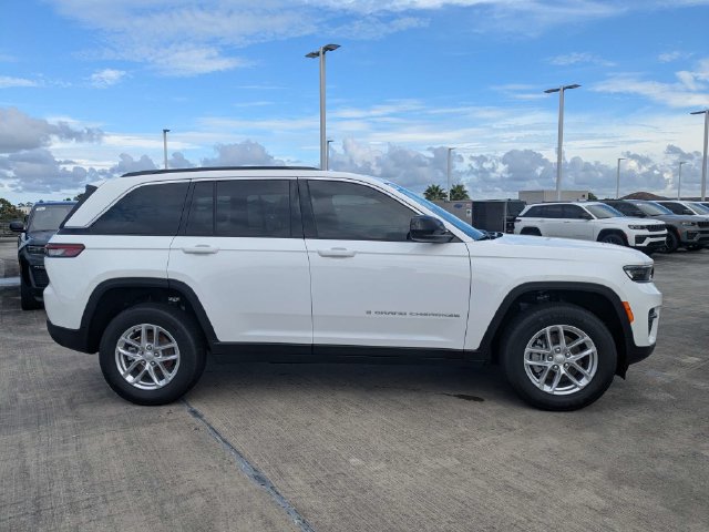 New 2026 Jeep Grand Cherokee Laredo X RWD image 3