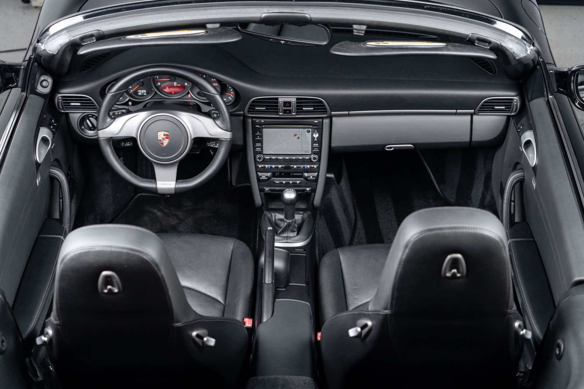 Used 2010 Porsche 911 Cabriolet image 46