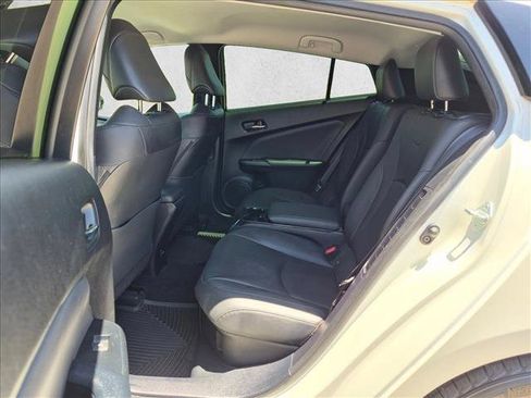 Used 2018 Toyota Prius Prime Advanced FWD image 18