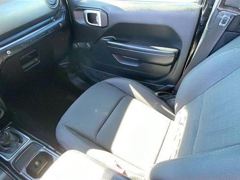 Used 2020 Jeep Wrangler Unlimited Sport image 14