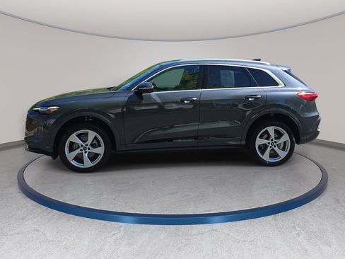 Used 2025 Audi Q5 Premium Plus w/ Premium Plus AWD/4WD image 8