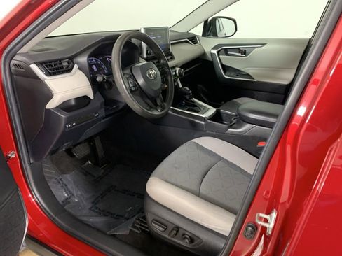 Used 2023 Toyota RAV4 XLE w/ Convenience Package FWD image 30