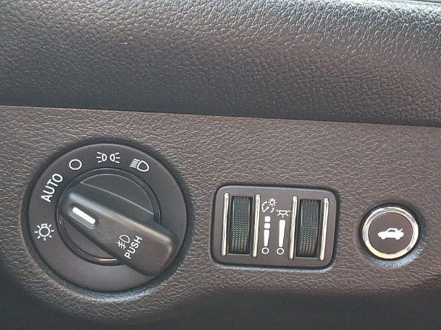 Used 2019 Dodge Challenger R/T w/ Cold Weather Group RWD image 27