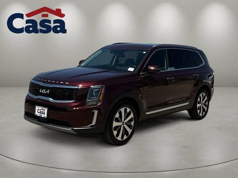 Certified 2022 Kia Telluride S FWD image 1