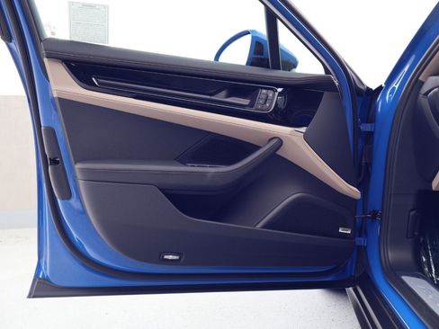 New 2026 Porsche Panamera image 14