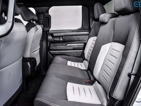 Used 2025 Toyota Tacoma TRD Off-Road image 18