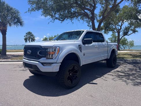 Used 2022 Ford F150 XLT w/ Equipment Group 302A High AWD/4WD image 3