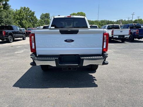 New 2026 Ford F250 XL w/ XL Chrome Package AWD/4WD image 3