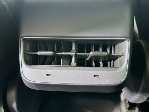 Used 2023 Tesla Model Y Long Range image 25