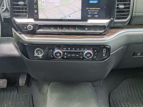 Used 2023 GMC Sierra 1500 SLE AWD/4WD image 19