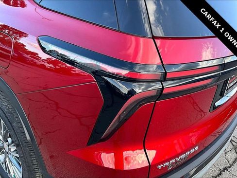 Used 2026 Chevrolet Traverse LT FWD image 23