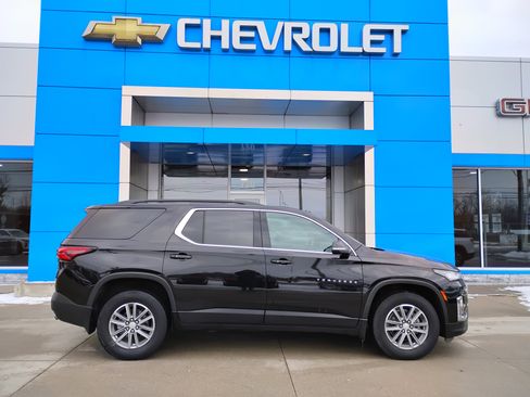 Used 2023 Chevrolet Traverse LT image 35