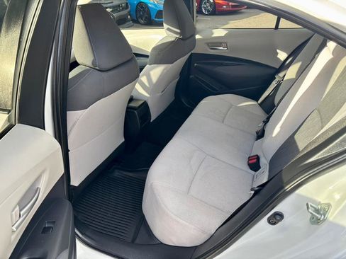 Used 2020 Toyota Corolla LE image 13