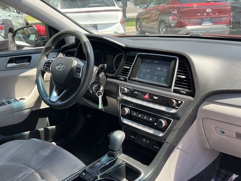 Used 2018 Hyundai Sonata SE FWD image 20
