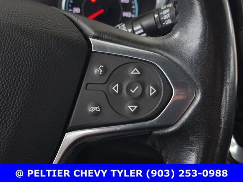 Used 2021 Chevrolet Traverse LT w/ LT Premium Package FWD image 21