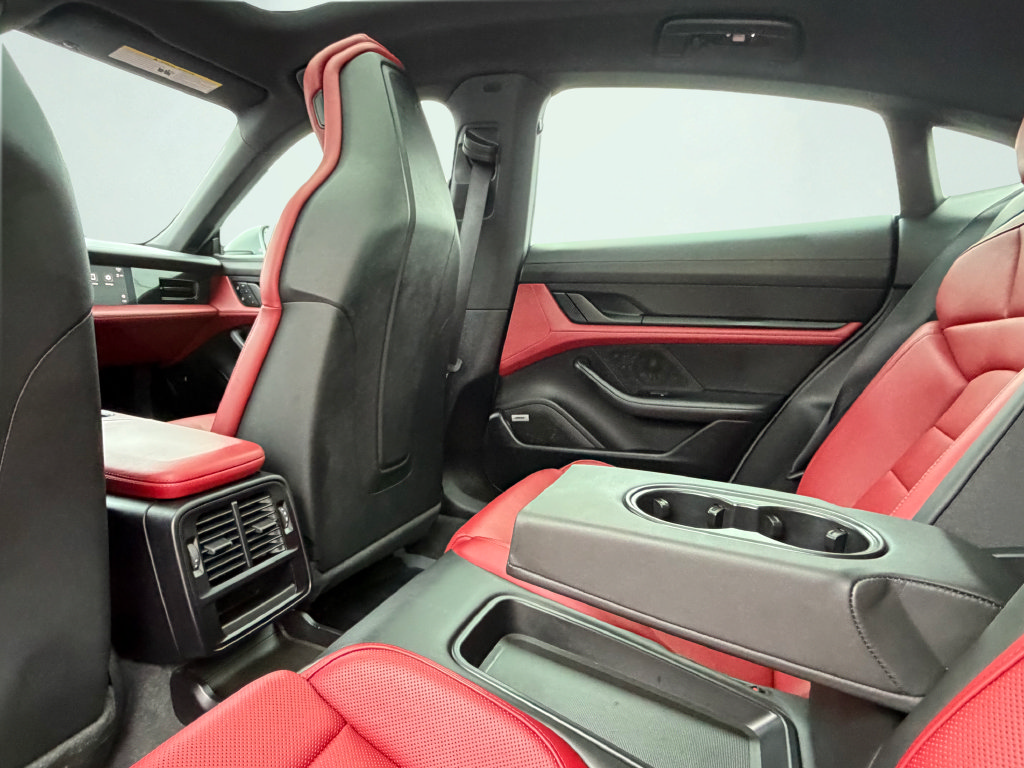 Used 2022 Porsche Taycan RWD image 50