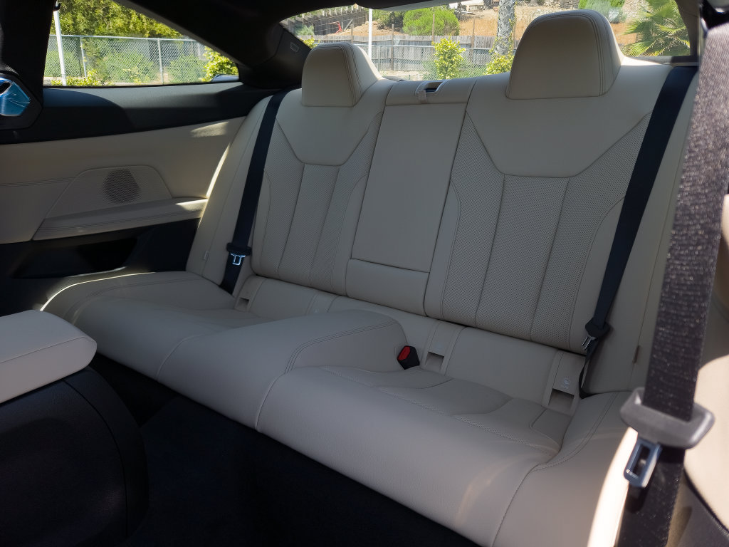 New 2026 BMW 430i Coupe w/ M Sport Package RWD image 9