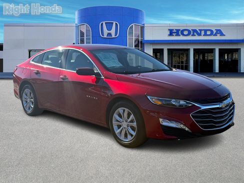 Used 2024 Chevrolet Malibu LT image 9