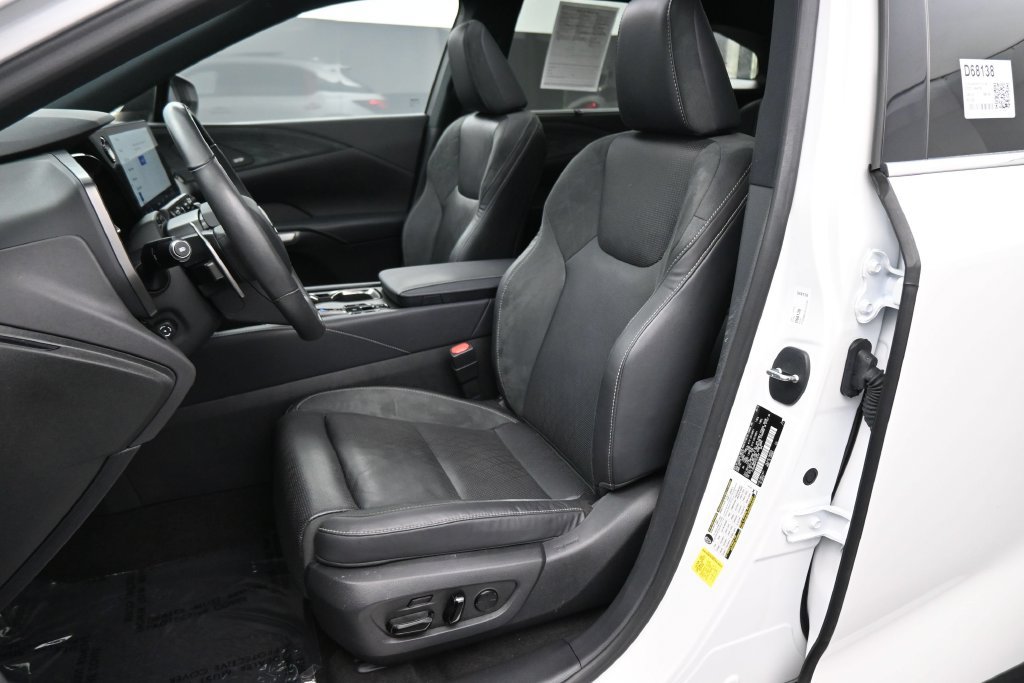 Used 2023 Lexus RX 350 FWD w/ Cold Area Package image 17