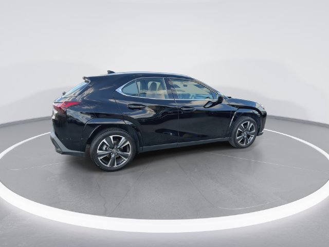 Used 2023 Lexus UX 250h AWD w/ Premium Package image 8