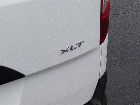 Used 2023 Ford Transit Connect XLT FWD image 17