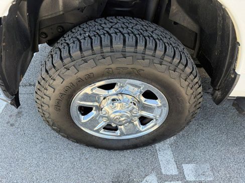 Used 2019 RAM 3500 Tradesman w/ Chrome Appearance Group AWD/4WD image 6