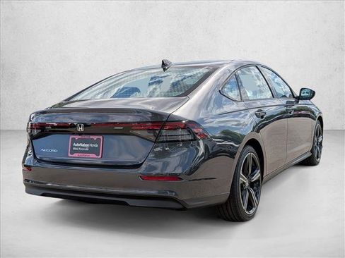 New 2026 Honda Accord SE image 2