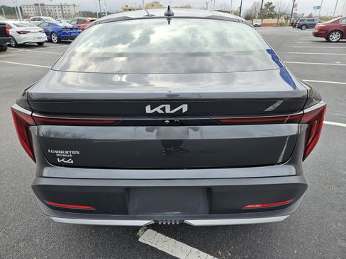 Used 2025 Kia K4 EX image 6