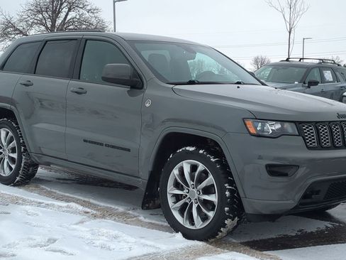 Used 2022 Jeep Grand Cherokee Altitude image 10