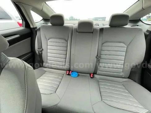 Used 2016 Ford Fusion S FWD image 13