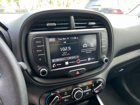 Used 2025 Kia Soul LX w/ LX Technology Package image 20