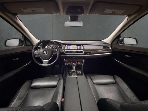Used 2017 BMW 535i Gran Turismo xDrive w/ Luxury Seating Package AWD/4WD image 30