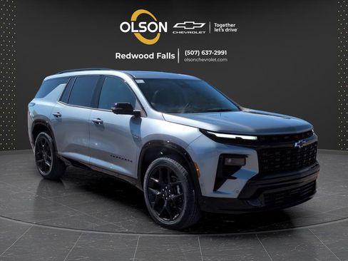 New 2026 Chevrolet Traverse RS w/ LPO, Floor Liner Package AWD/4WD image 7