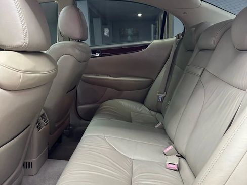 Used 2004 Lexus ES 330 image 18