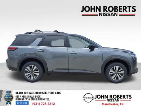 Used 2023 Nissan Pathfinder SL image 26