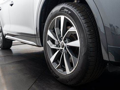 Certified 2024 Audi Q5 2.0T Premium Plus AWD/4WD image 23