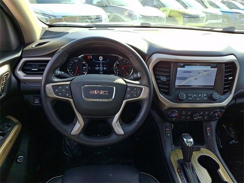 Used 2018 GMC Acadia Denali w/ Technology Package image 13