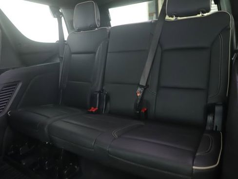 Used 2025 GMC Yukon Elevation w/ Technology Package AWD/4WD image 31
