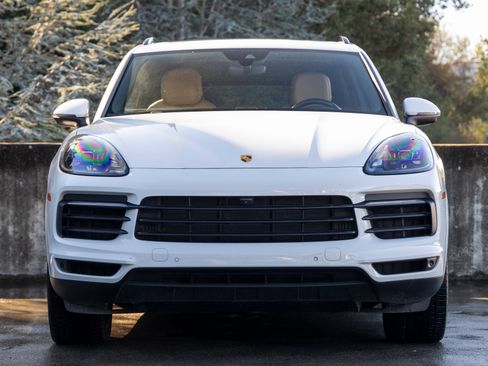 Certified 2023 Porsche Cayenne S image 8