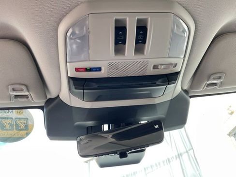 Used 2023 Subaru Ascent Touring image 18
