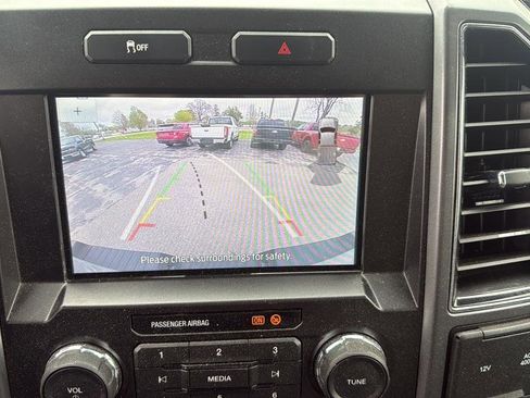 Used 2022 Ford F250 XLT w/ XLT Premium Package AWD/4WD image 21