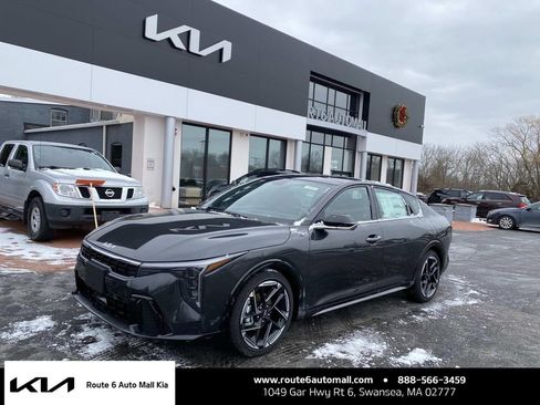 New 2025 Kia K4 GT-Line image 1