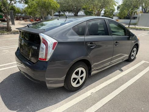 Used 2015 Toyota Prius Two FWD image 7