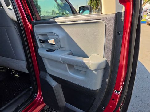 Used 2014 RAM 1500 Classic SLT w/ Remote Start & Security Group AWD/4WD image 18