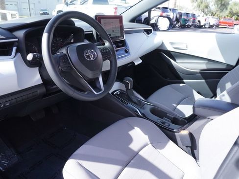 Used 2025 Toyota Corolla SE image 16
