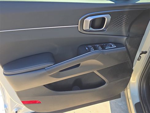 New 2026 Kia Sorento S image 16