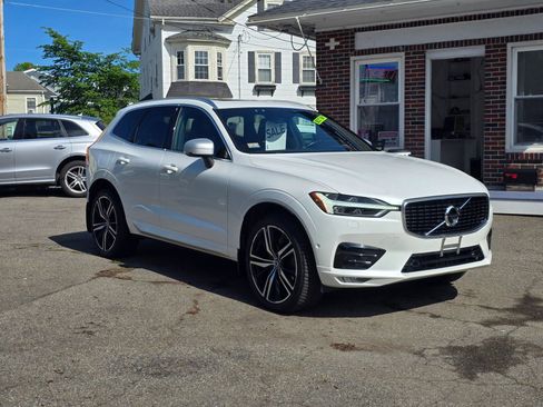 Used 2019 Volvo XC60 T6 R-Design w/ Protection Package Premier AWD/4WD image 2