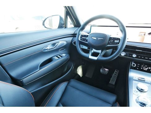 Used 2026 Genesis GV70 3.5T Sport Advanced image 8