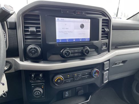 Used 2022 Ford F150 XLT w/ Trailer Tow Package image 11